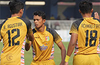 Meski tek diperkuat sejumlah pemain pilar, Mitra Kukar tetap optimis bisa meraih hasil maksimal di Madura