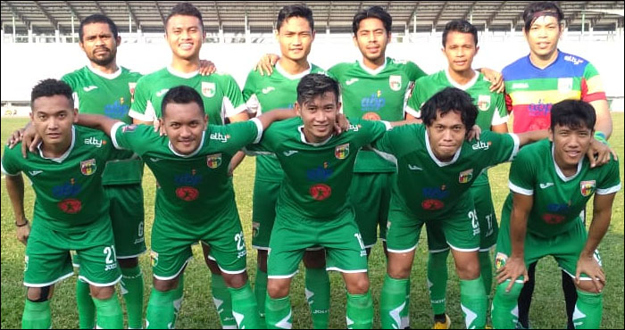 Mitra Kukar tumbang 3-2 dari tim Liga 3 Persika Karawang saat uji coba terakhir di Stadon Singaperbangsa, Kamis (30/05) sore 
