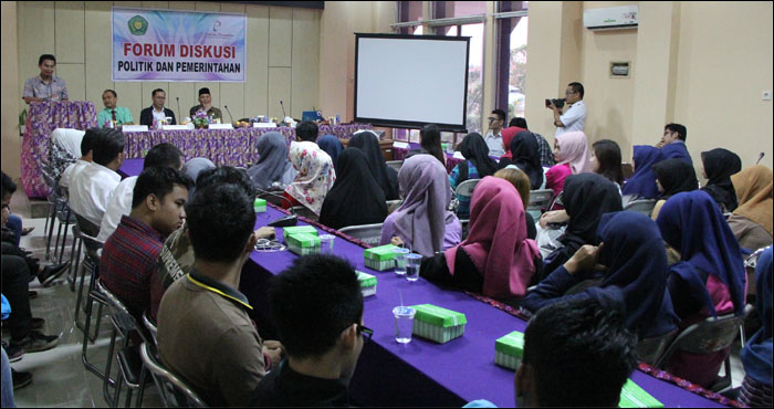 Kegiatan diskusi yang digelar untuk pertama kalinya oleh Pusat Studi Politik dan Pemerintahan Unikarta di Tenggarong, Rabu (09/11) kemarin