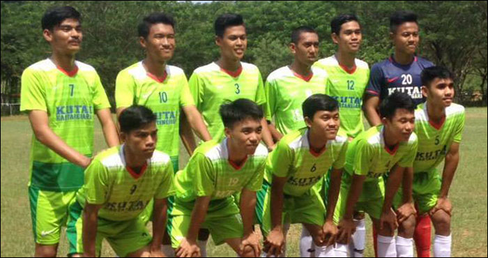 Tim Kukar U-17 akang bentrok dengan juara grup A Penajam Paser Utara U-17 pada laga semifinal Piala Suratin 2017 Zona Kaltim