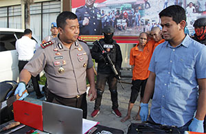 Kapolres Kukar AKBP Andrias Susanto Nugroho bersama Kasat Reskrim Polres Kukar