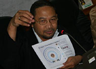 Presiden KPD Djuyoto Suntani saat menyampaikan materi tentang Gong Perdamaian Nusantara