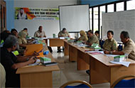 Suasana rapat persiapan menghadapi Penas KTNA 2011 di Tenggarong Seberang