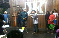 Para pendukung Mamanda Etam Lestari saat melakukan latihan di markas Kukar Kreatif 