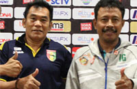 Pelatih Mitra Kukar Subangkit dan pelatih BSU Ibnu Grahan sama-sama menyatakan tekad mereka untuk meraih kemenangan