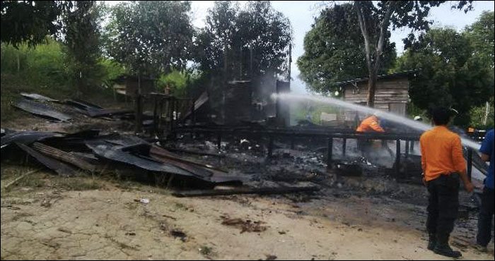 Kebakaran di Kelurahan Loa Ipuh Darat, Tenggarong, Selasa (05/09) kemarin, menghanguskan satu buah rumah warga