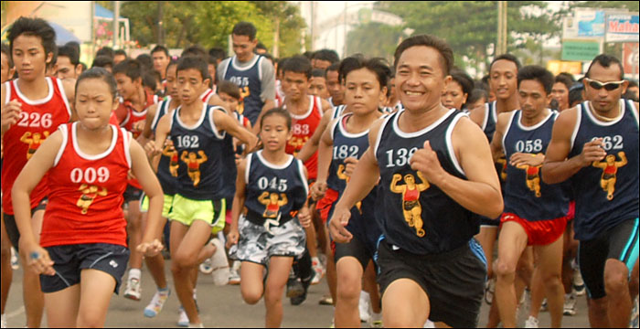 Para penggemar olahraga lari Marathon dapat ikut ambil bagian dalam Kota Raja Marathon 10 KM yang akan digelar di Tenggarong pada 2 Oktober mendatang 