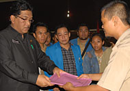 Sekkab HM Aswin menerima secara simbolis tuntutan T3D dari Ketua FTHK Basuki