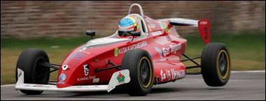Alexandra Asmasoebrata alias Andra dengan kendaraannya saat mengikuti Kejuaran Formula Campus Asia 2005 di Cina