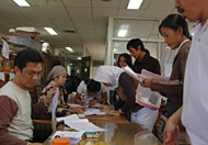 Suasana pendaftaran ulang peserta umum yang lulus seleksi penerimaan CPNS di BKD Kukar tadi pagi