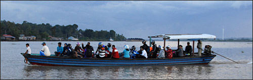 Inilah jenis kapal ferry tradisional yang mengalami kecelakaan setelah ditabrak kapal motor pada Sabtu (24/12) malam  
