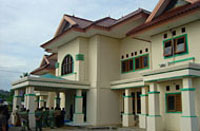 Gedung Sekretariat KPU Kukar di Jalan Wolter Monginsidi, Tenggarong
