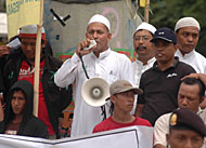 Habib Fauzi menyatakan FPI siap berada di belakang polisi dalam upaya menegakkan kebenaran