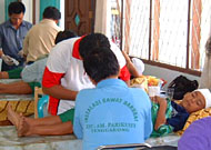 Suasana khitanan massal di Dinas Pekerjaan Umum Kukar, Selasa (23/08) pagi