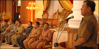 Kapolda Kalsel Brigjen Pol Halba R Nugroho ketika menyampaikan kesan-kesannya di Kedaton Koetai Kartanegara, Tenggarong, kemarin siang