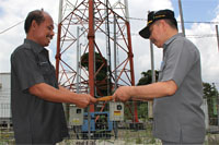 Lantaran pemilik tower tak berada di Tenggarong, surat teguran dititipkan kepada Lurah setempat