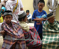 Kegiatan khitanan massal di Desa Gas Alam diikuti 133 bocah dari berbagai desa di Muara Badak