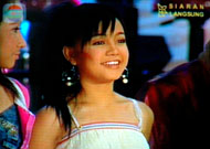 Fauzi ketika tampil dalam Hop in Concert Elimination