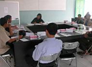 Suasana pertemuan pengusaha dengan peneliti dari REDI Surabaya